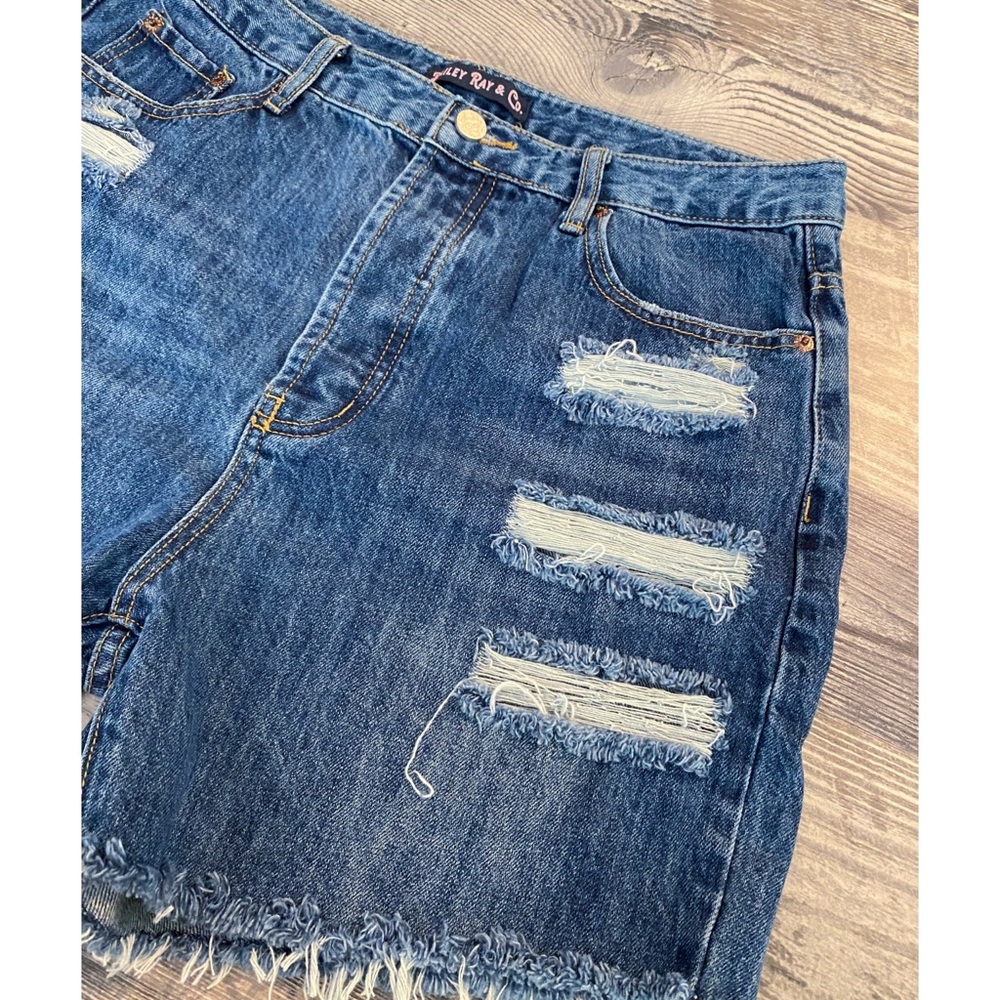 . Bailey Ray & Co Dark Wash Distressed High Waist Button Up Denim Shorts 14/31 - Picture 4 of 14